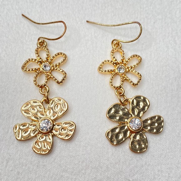 Dangle Drop Pierced Hook Earrings Gold Tone And Rhinestone Flower Tower - Picture 1 of 8